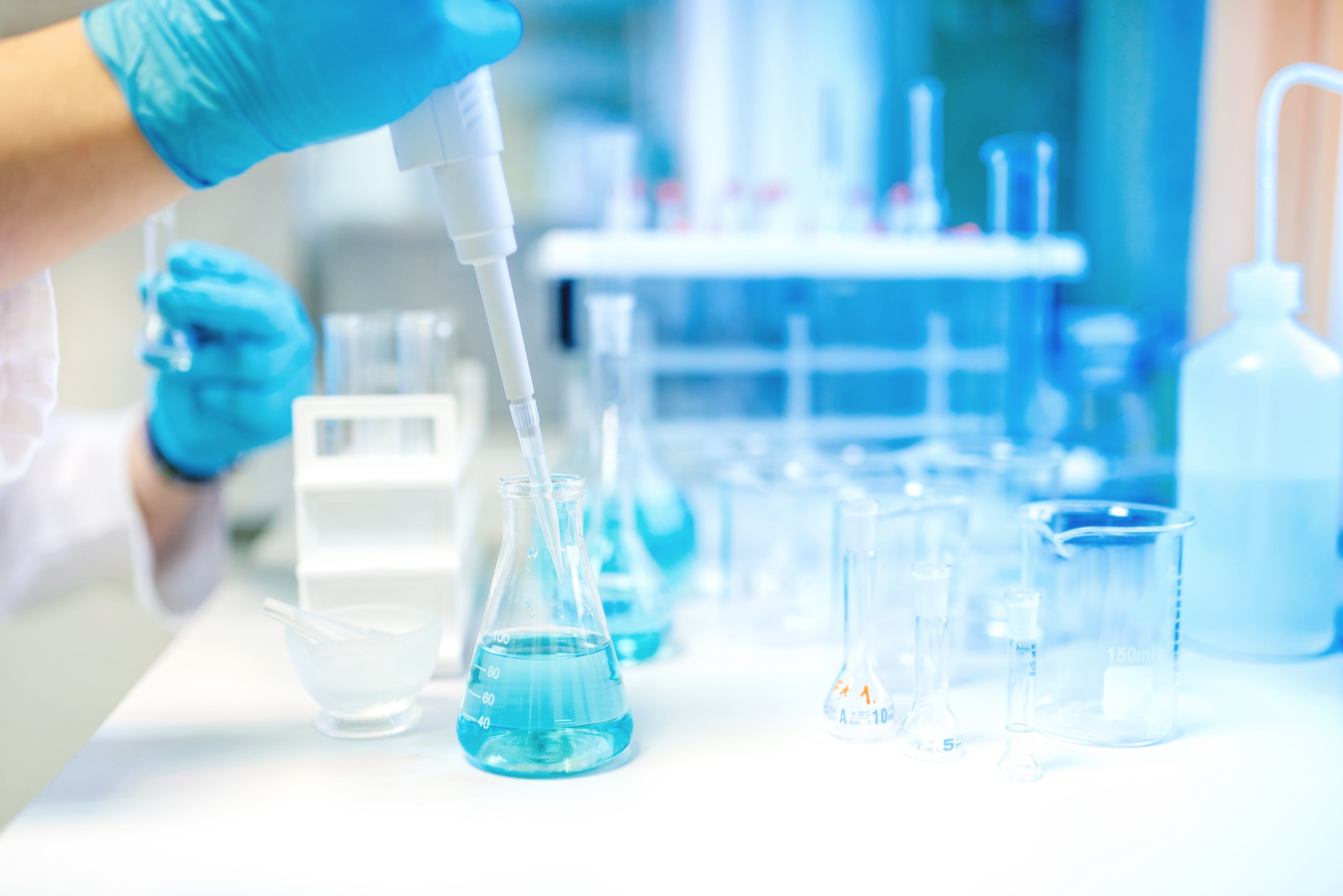 科学家研发的变色线可用于气体检测服装